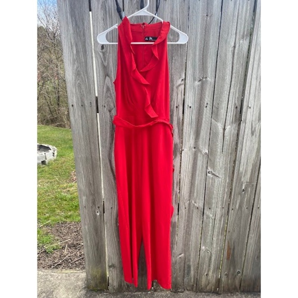 Be by Chetta B Red Ruffle V-Neck Sleeveless Belted Jumpsuit Size‎ 2
